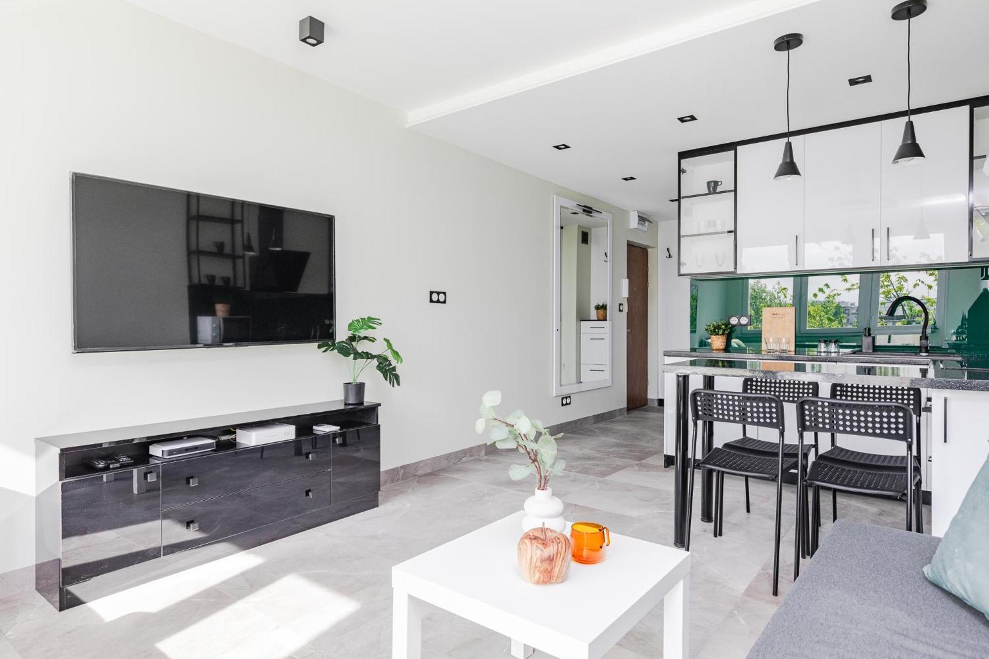 Superapart Saska 48A, Sleek 6Th-Floor Studio With Balcony & Elevator Access ワルシャワ エクステリア 写真